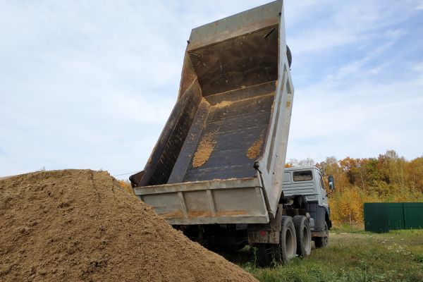 Topsoil Delivery in Magnolia