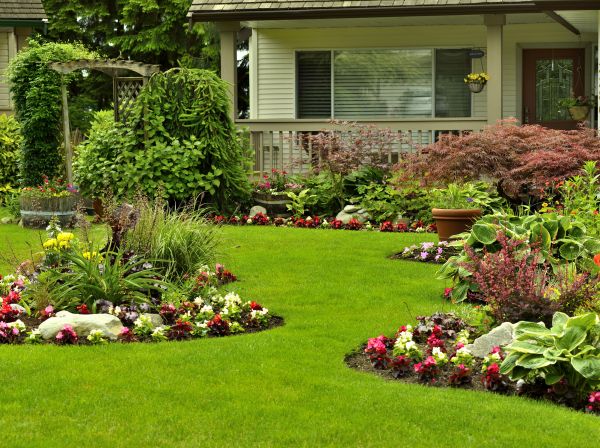 Flower Garden Planting in Magnolia
